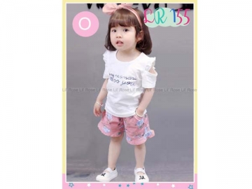 setelan santai anak kecil